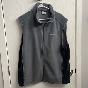 Like new gray Columbia vest